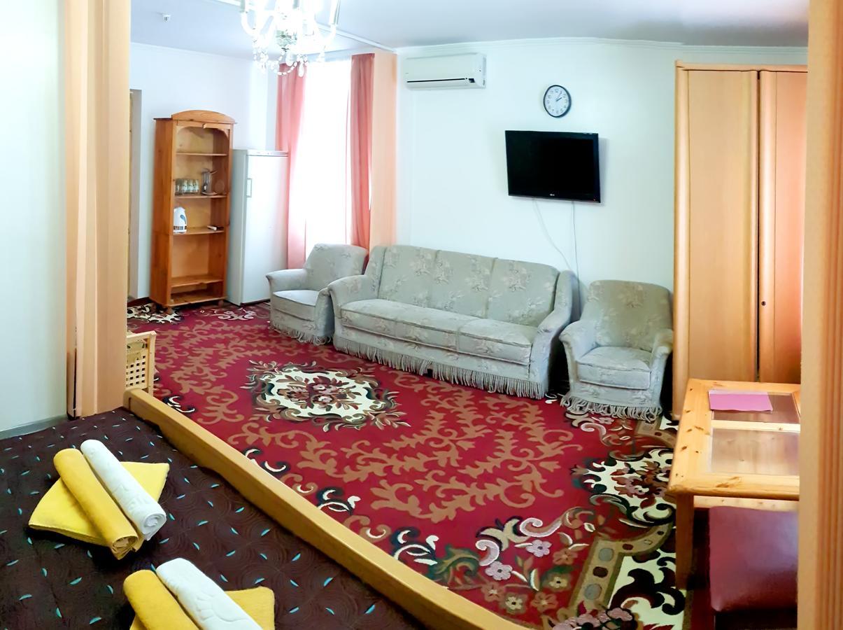 Hotel Perlyna Podillyа Satanów Zewnętrze zdjęcie